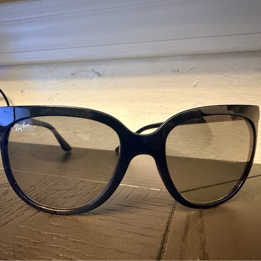 Ray-Ban Cats 1000 RB 4126 Glossy Black Sunglasses